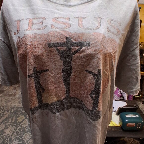 JESUS TEE SHIRT - Picture 1 of 1
